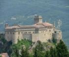 Замок Барди, Италия
